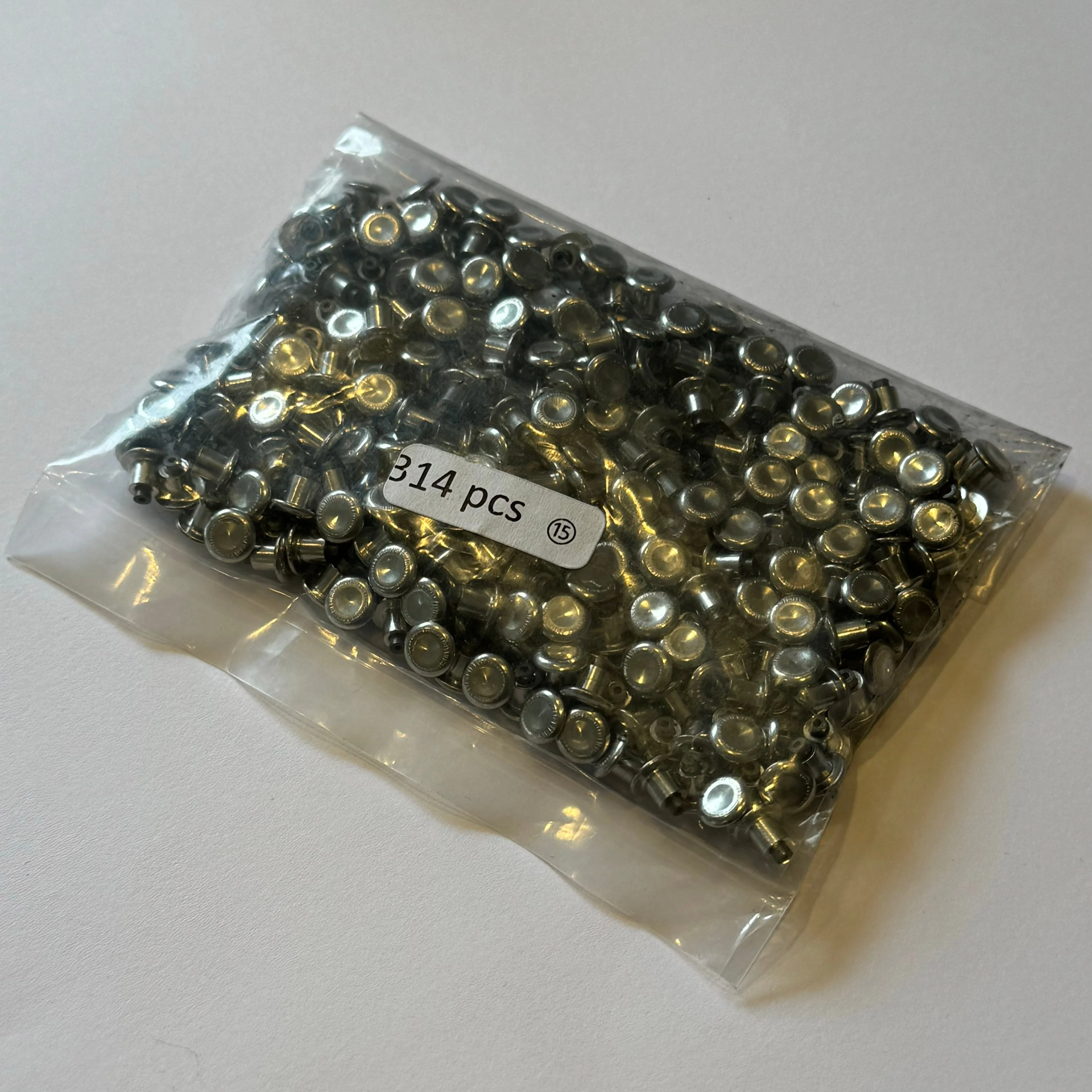 Round Tire Stud, Flat Top, Carbide Hollow Tip - Image 3